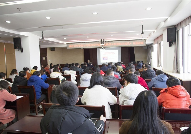 局總工(gōng)程師(shī)熊保成一(yī)行(xíng)到(dào)七隊開(kāi)展2019年(nián)度綜合檢查考評工(gōng)作(zuò)