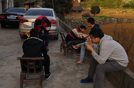 做(zuò)，就(jiù)要(yào)努力做(zuò)好(hǎo) --夷陵區(qū)小(xiǎo)溪塔街(jiē)辦宅基地(dì)使用(yòng)權确權登記頒證項目紀實