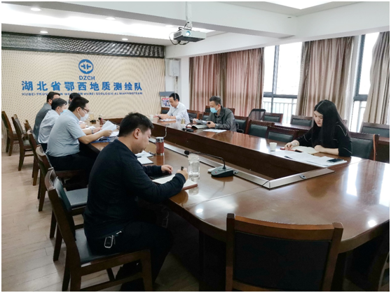 黨委書(shū)記胡勝華來(lái)到(dào)我隊調研座談