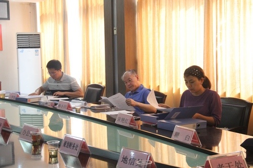 湖(hú)北(běi)省“七五”普法中期督查組督查省測繪地(dì)理(lǐ)信息局普法工(gōng)作(zuò)