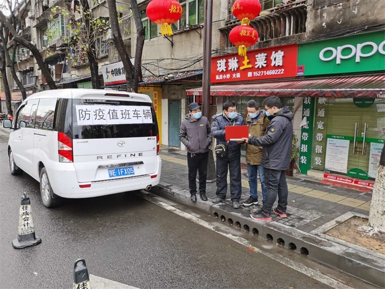 青春戰“疫” 志(zhì)願同行(xíng)