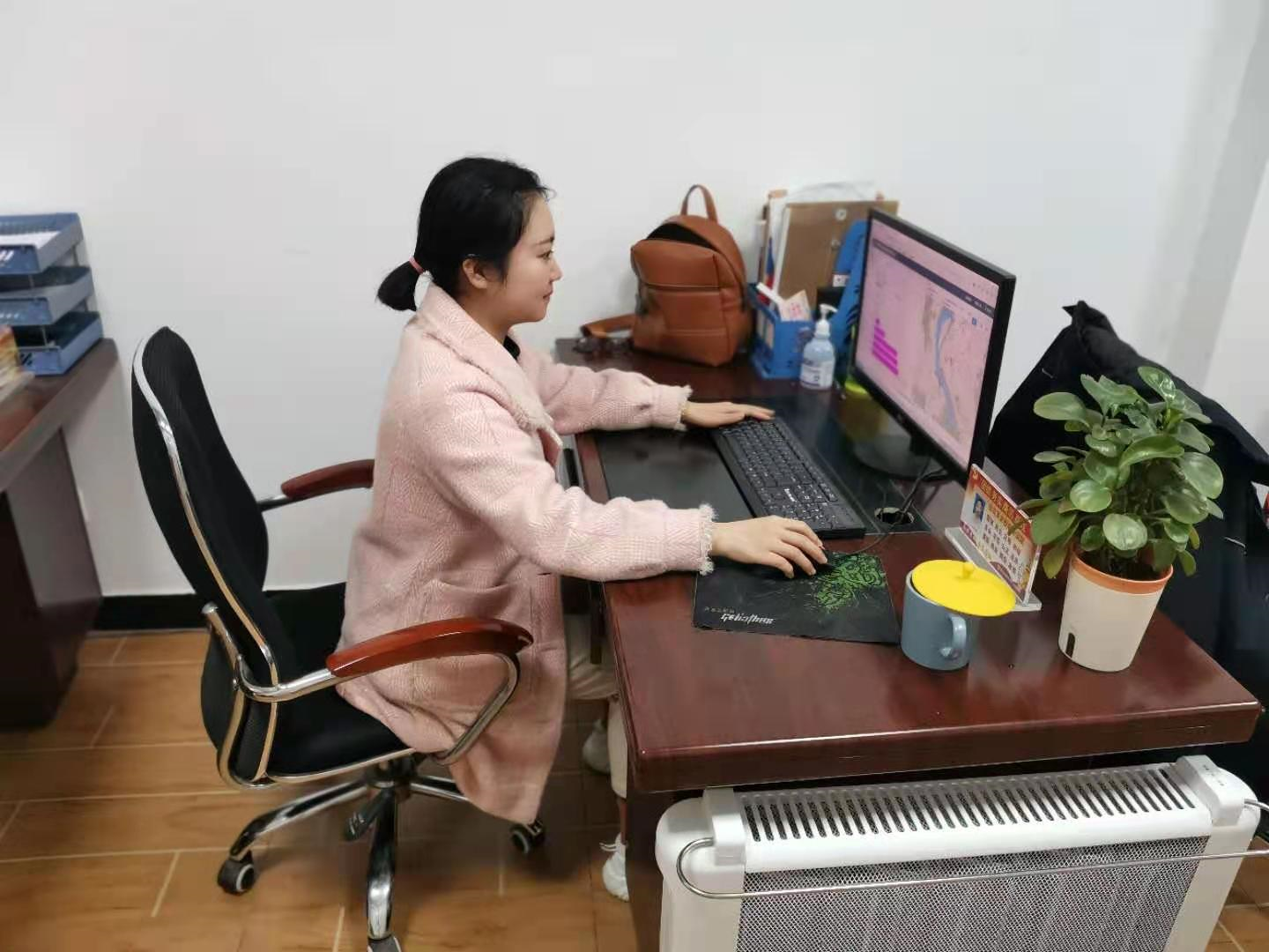 隻争朝夕，不(bù)負韶華